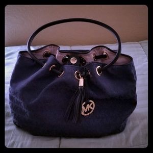 Gorgeous Navy Blue Michael Kors Shoulderbag